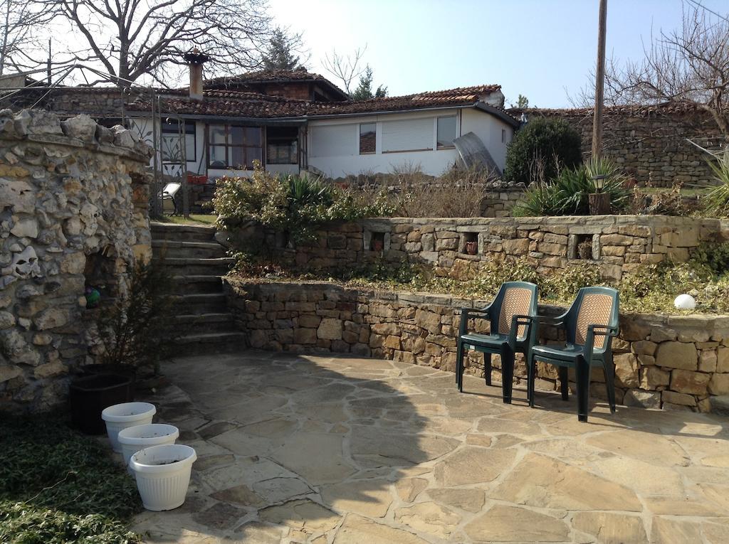 Vanda Guest House Arbanasi Buitenkant foto